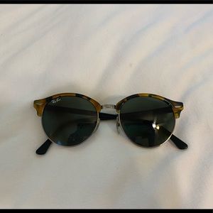 SOLD 5/29 - Ray-Ban women’s sunglasses